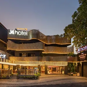 Hotel J4