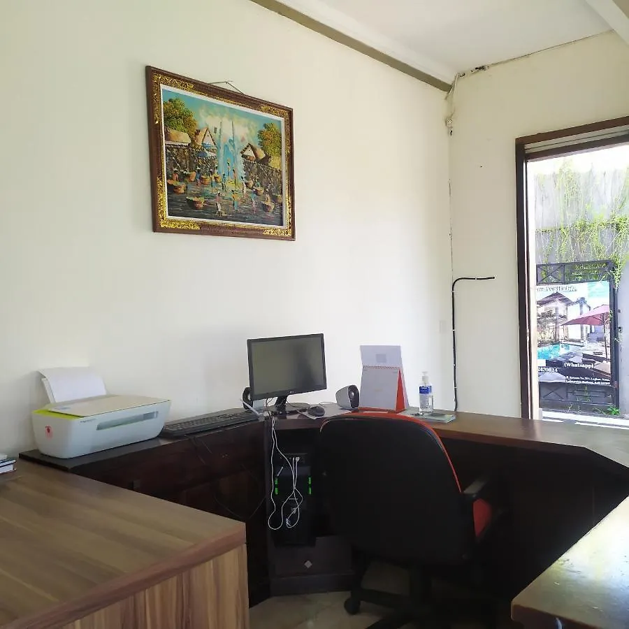 Hotel Oyo 90588 Joglo Riverside Legian